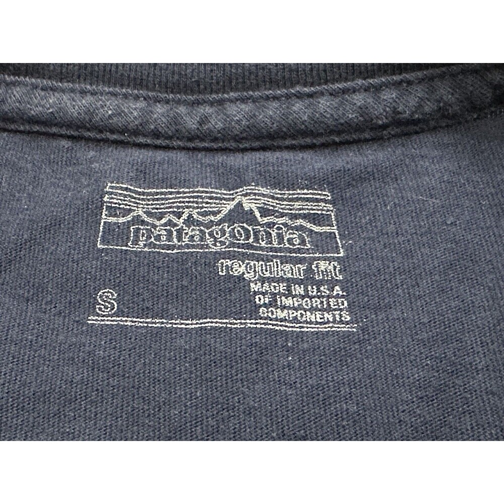 Men's Patagonia Fitz Roy Short Sleeve Shirt Size Small Navy Blue #38905 - Picture 3 of 12